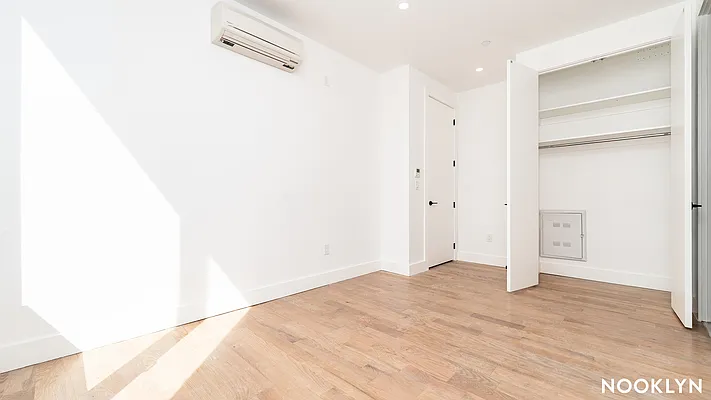 Rented by Nooklyn NYC LLC | media 10