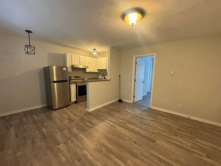 1615 E Ocean View Ave — Photo 3