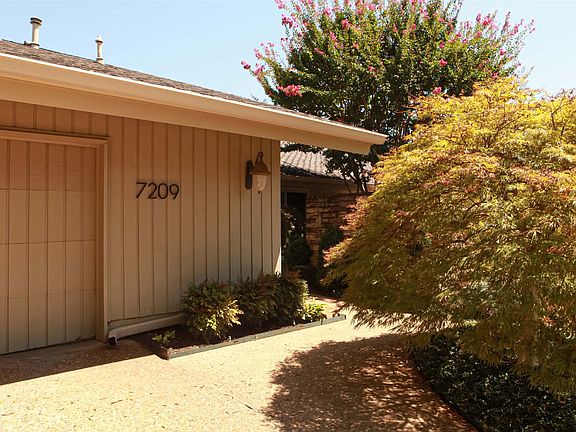 4th image of 7209 S Gary Pl #10