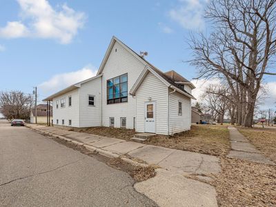 402 4th St N, Ellendale, MN, 56026
