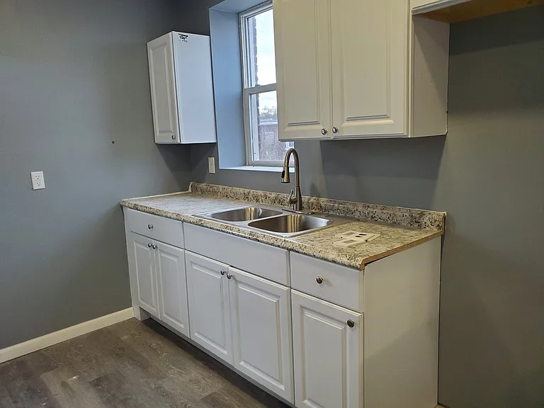 5564 Hebert St #2F — Photo 5