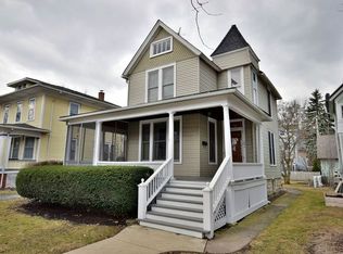 204 S Ashland Ave, La Grange, IL 60525