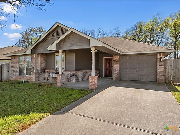 3rd image of 2213 Autumn Wood Dr