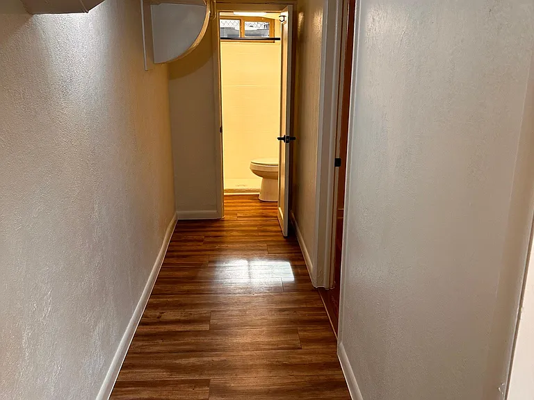 4211 S Acoma St #B — Photo 10