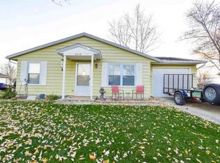 9218 Greenleaf Dr, Fort Wayne, IN 46819