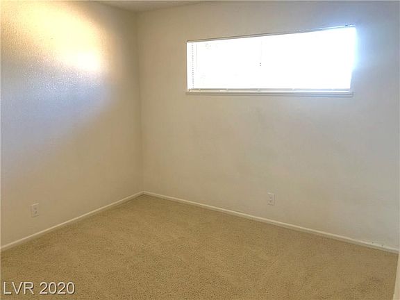 4th image of 6101 Halifax Cir