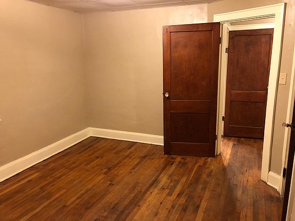 3rd image of 2911 Conner Dr