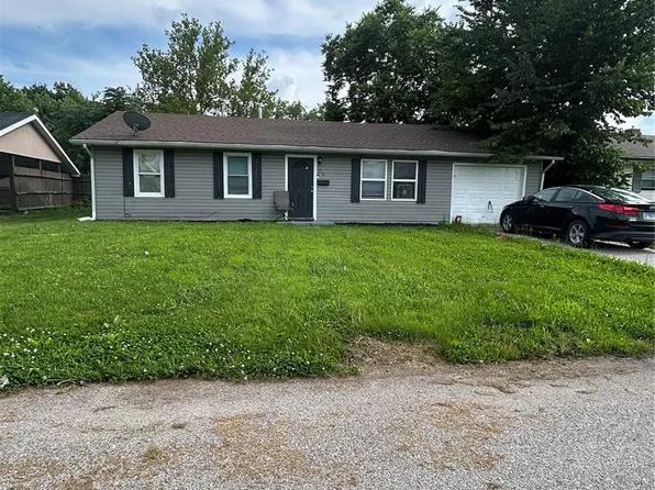 20 Melvin Dr, Cahokia, IL 62206