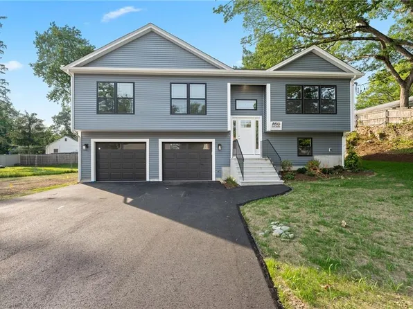 10 Sherwood Ave, North Providence, RI 02911