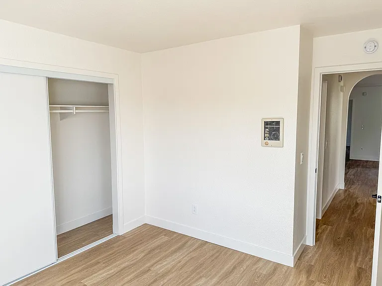 Sycamore Hills Village Apartments — Photo 40