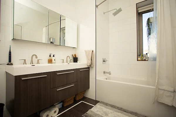 Rented by Blip LLC | media 6