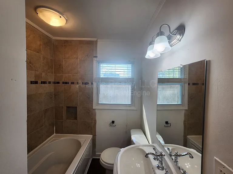 3545 Orchard St — Photo 12