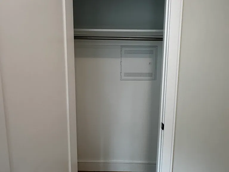 104 Warren St #5P — Photo 7