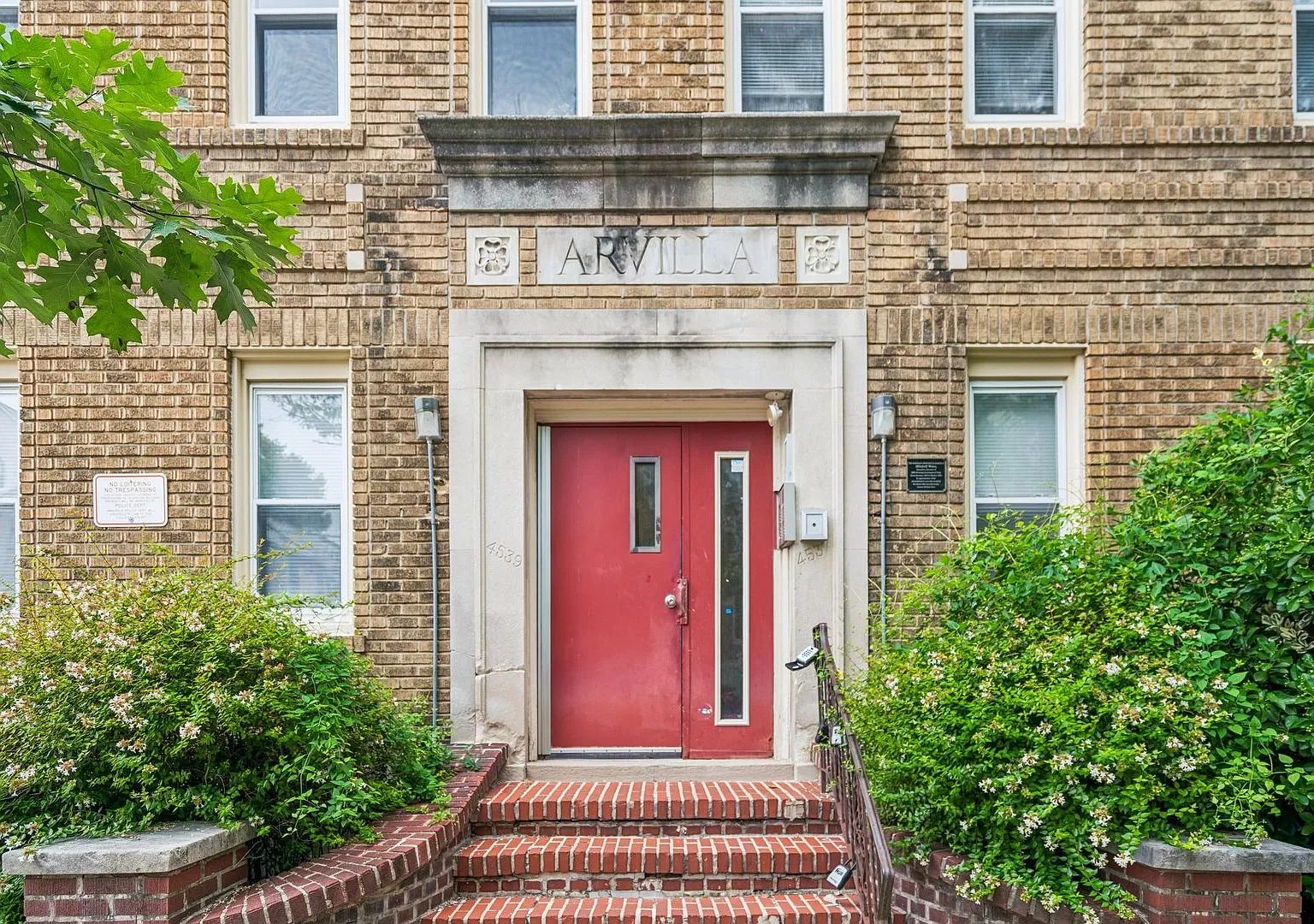 4537 Osage Avenue — Photo 2
