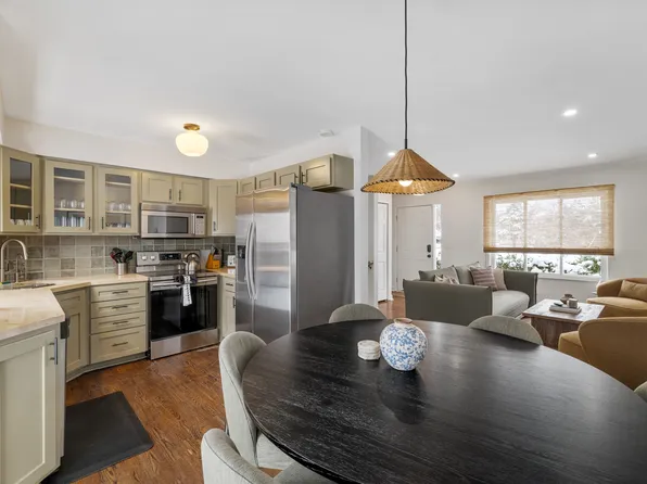 5025 Pine Knob Trl, Clarkston, MI 48346