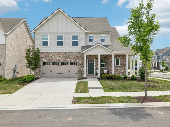 702 Omaha Dr, Gallatin, TN 37066