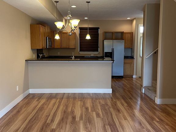 Dining Area looking into Kitchen