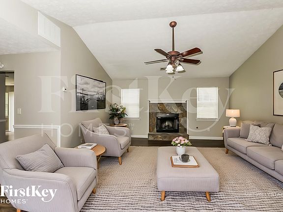 4th image of 128 Greenleaf Dr