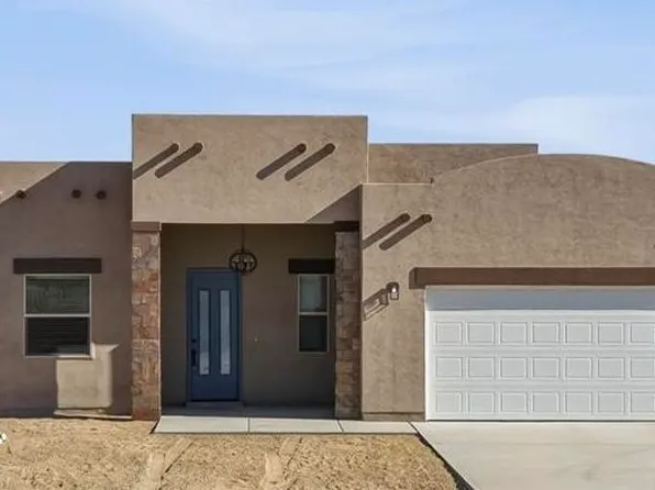 331 Apodaca Rd, Socorro, TX 79927