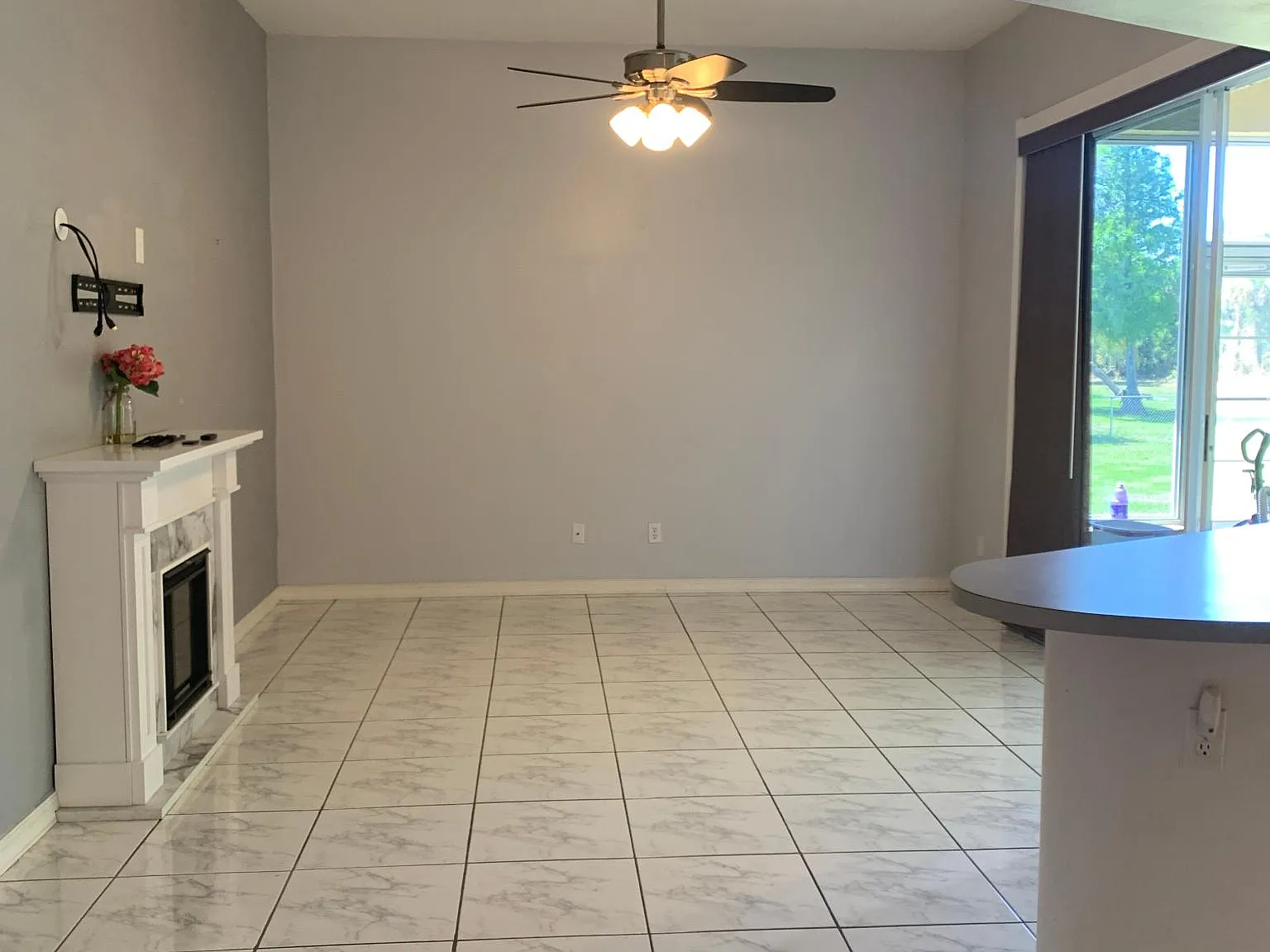 3 bed, 1975 sqft, $3,500 — Photo 4