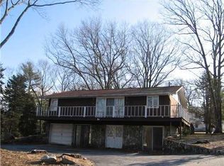 86 Bishop Hill Rd, Johnston, RI 02919