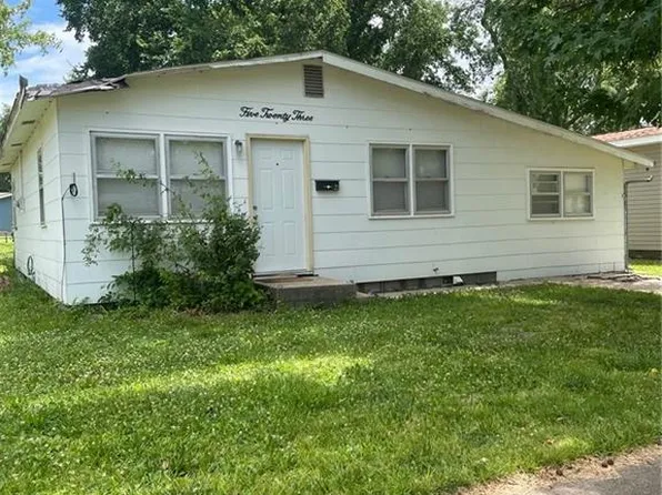 523 N 2nd St, Iola, KS 66749