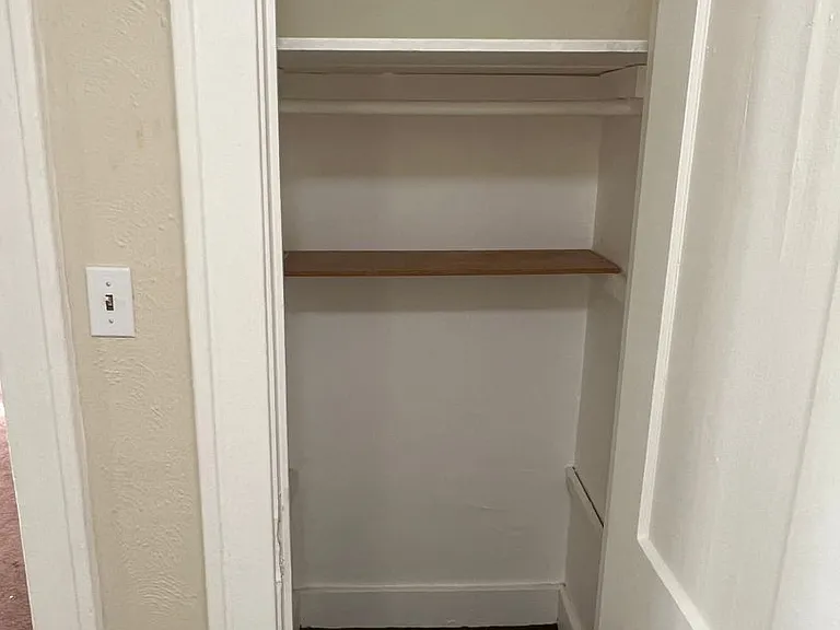 434 N Spring Ave | All Utilities Paid by Landlord — Photo 9
