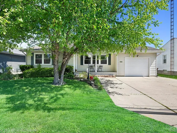 1620 S Custer Rd, Monroe, MI 48161