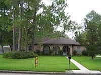 1st image of 504 Williamsburg Cir