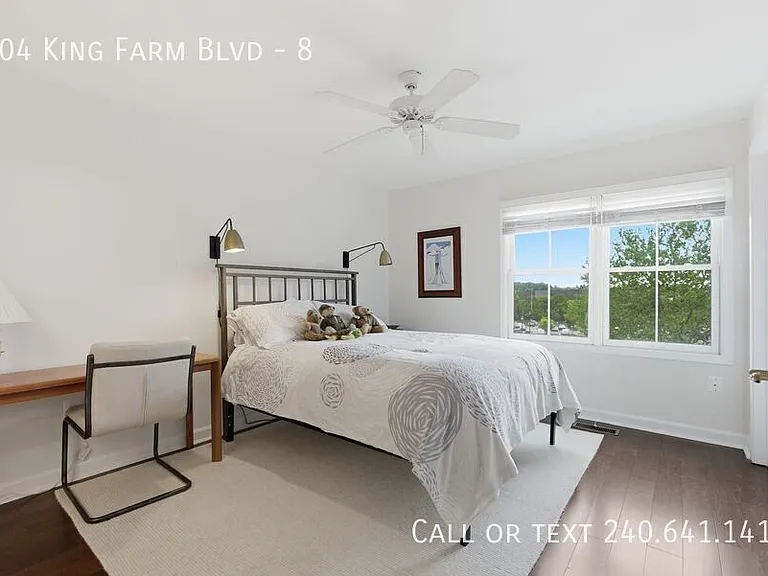 404 King Farm Blvd #8 — Photo 14