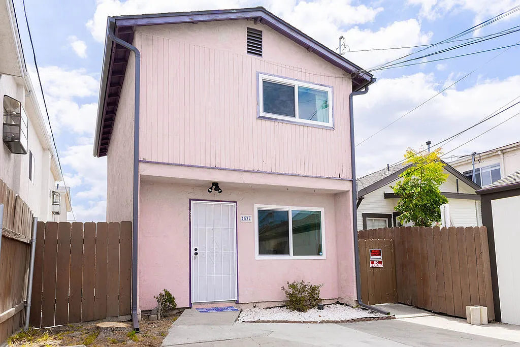 4532 Oregon St — Photo 3