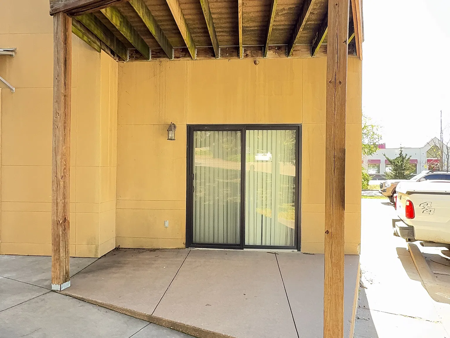 1 bed, 963 sqft, $850 — Photo 2