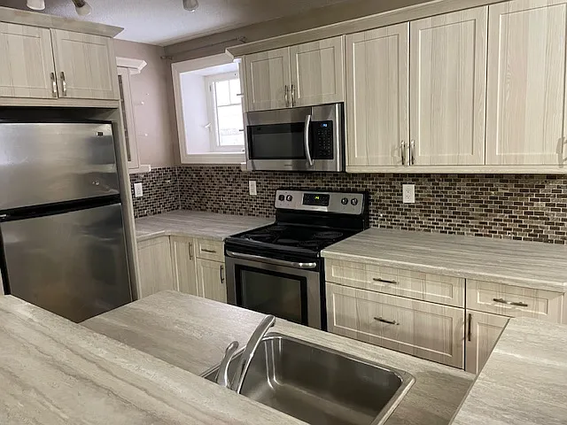 1936 Cameron St #1 — Photo 6