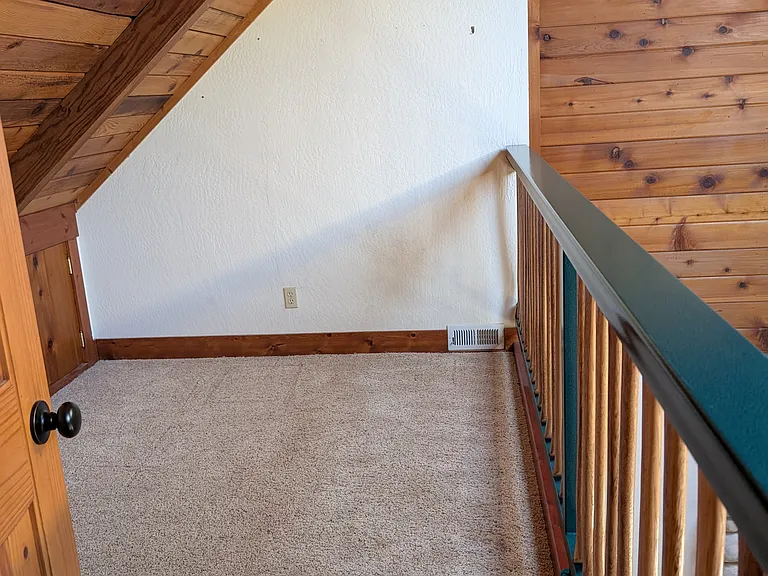 59 Russell Dr — Photo 9