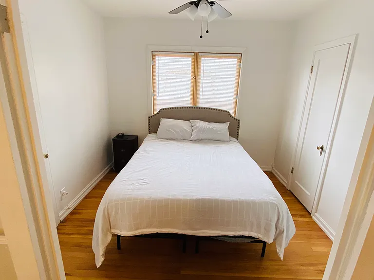 2445 Custer Ave — Photo 6