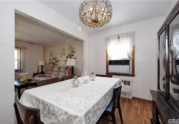 4th image of 10 Dorset Ave