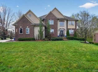 48877 Wildwood Ct, Plymouth, MI 48170