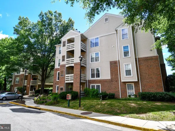 240 S Reynolds St APT 309, Alexandria, VA 22304