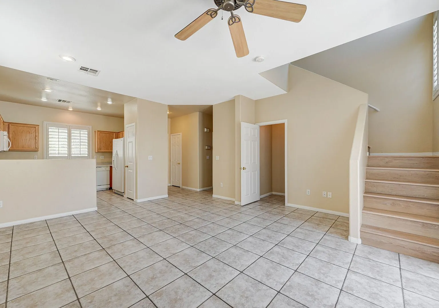 Stratford Court Summerlin Villa — Photo 4