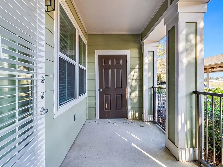 9613 Maurice Ave — Photo 12