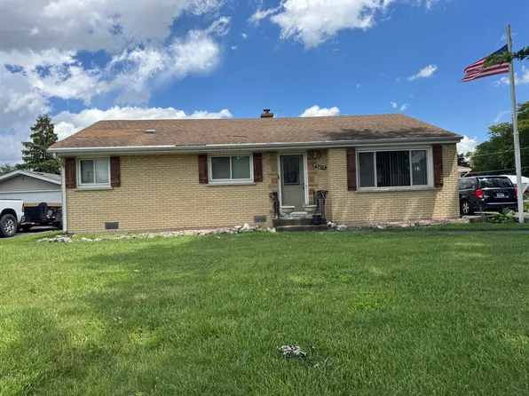 8219 S 82nd Ct, Justice, IL 60458
