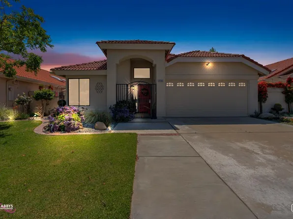 8205 Sheffield Ln, Bakersfield, CA 93311