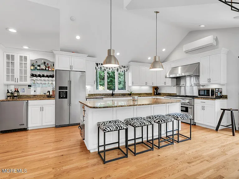 16 Bingham Hill Cir — Photo 8