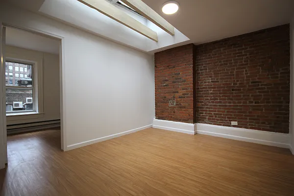 Rented by Oxford Property Group | media 12