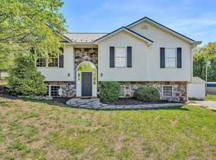 1392 Virginia Woods Dr, Moneta, VA 24121