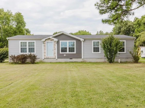 530 Mine B Rd, Herrin, IL 62948