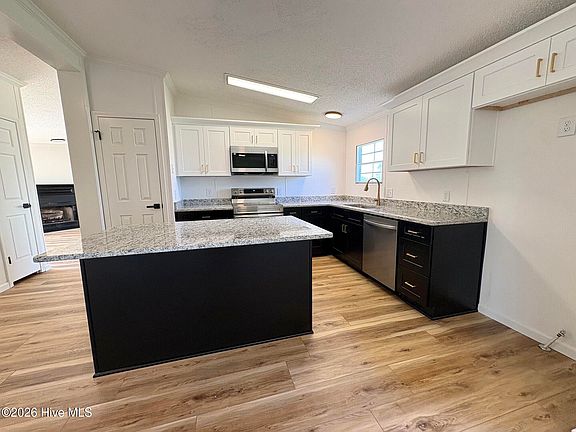 4th image of 6412 Litchfield Road S