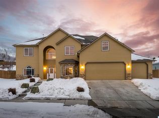 136 Andrea Ln, Richland, WA 99352