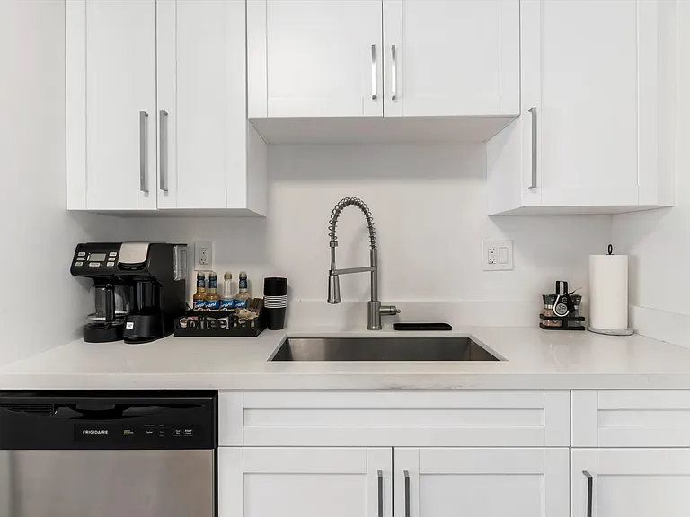 All new appliances are included in the kitchen. Fridge-freezer, microwave oven, dishwasher, and new washer-dryer.
Coffee station.