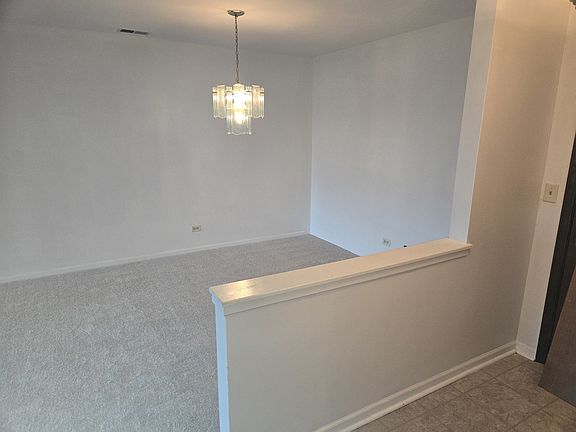 2nd image of 250 W Parliament Pl APT 313